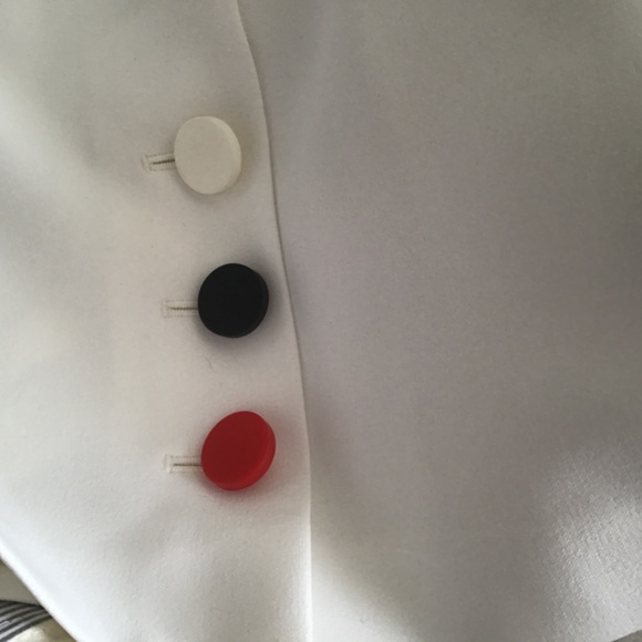 New with tags.  Anne Klein mini retro skirt size 14. - Picture 2 of 3